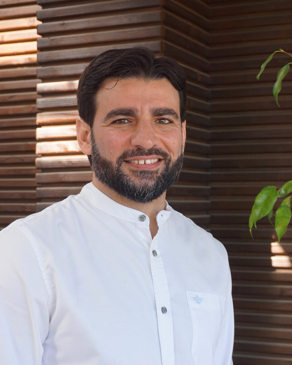 "Aprovechemos para el desarrollo de España que en EEUU y Europa ya han visto el filón de la ingeniería informática creada desde nuestro país". Descubre a <a href="/recena/">Manuel Recena Soto</a>, tras su etapa en Inditex retorna a #Sevilla para potenciar <a href="/bitnami/">Bitnami</a> y <a href="/VMware/">VMware</a>. Mi entrevista: bit.ly/3pyWNbr