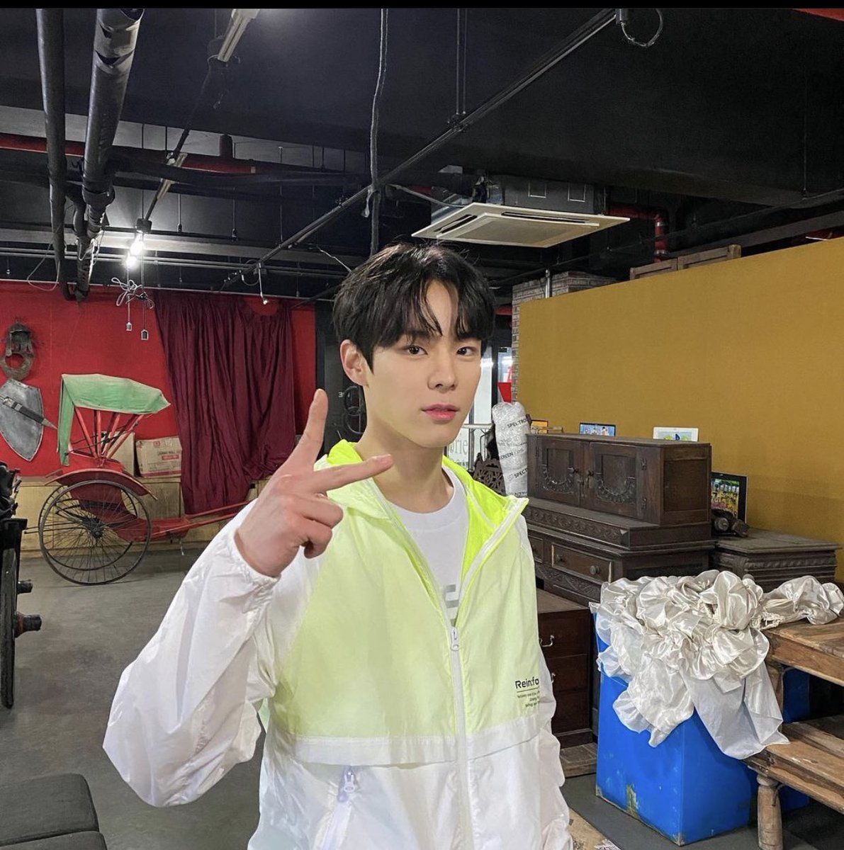 YSBThaiFans's tweet photo. [INSTAPOST]

@/seobin.1214 - 🍀✌🏻
https://t.co/3W3I0Aqg1u

#윤서빈 #YOONSEOBIN #ยุนซอบิน https://t.co/9YFTAB0btK