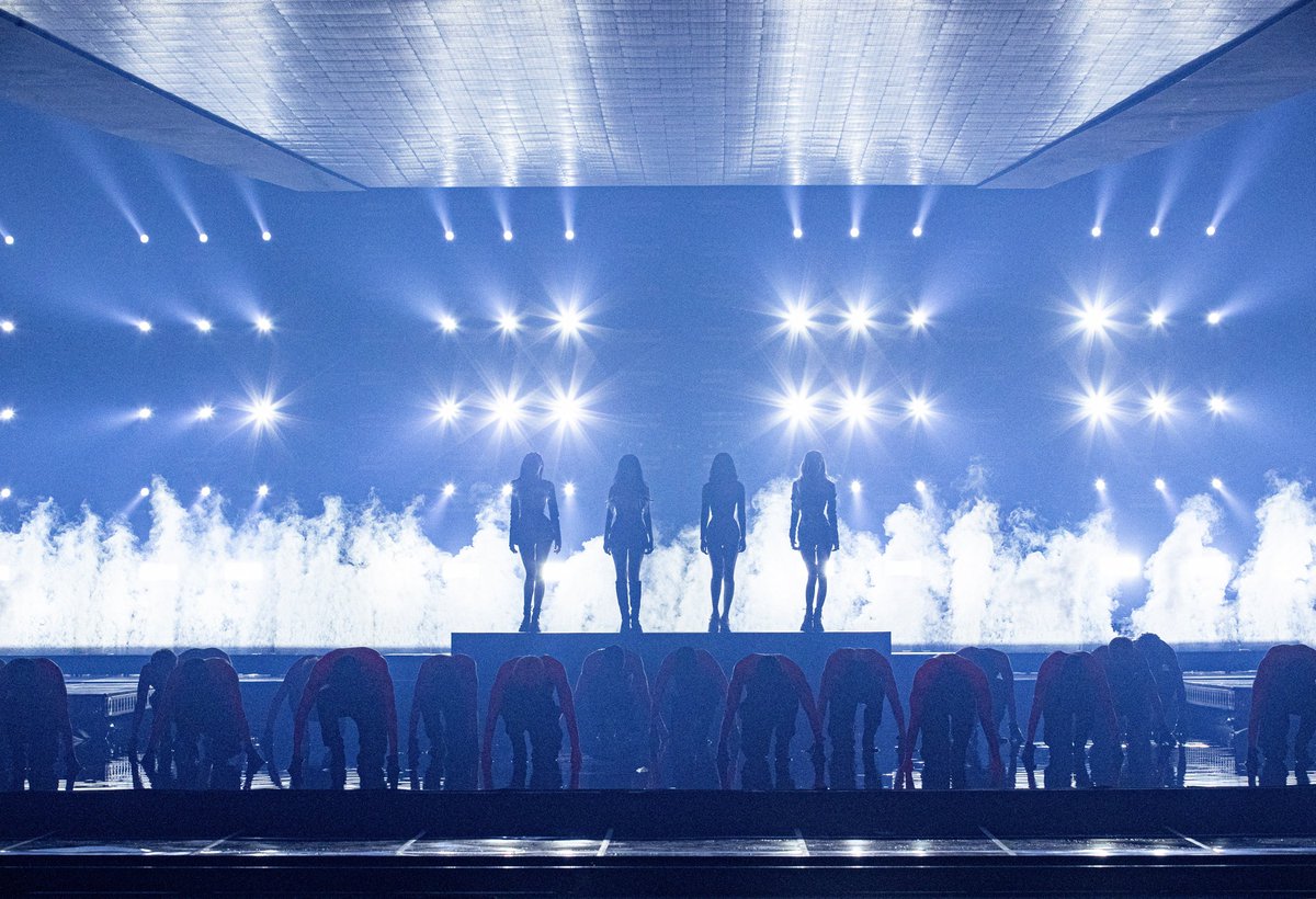 MTVAUSTRALIA's tweet photo. i'll never forget that D4 performance #THESHOW https://t.co/MXIk1iB5aD