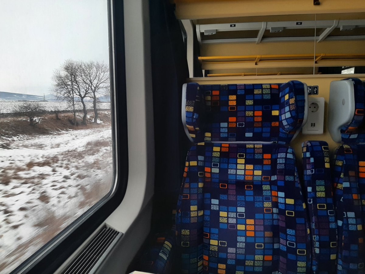 Or as the Romanians would call it: "loc șaizeci și unu". The jolly conductor just gave a 10-minute lecture on how this Hungarian train is Romania's best, although that may be a bit of Magyar chauvinism talking. Comy comparment seats though with power sockets, USB charging ports!