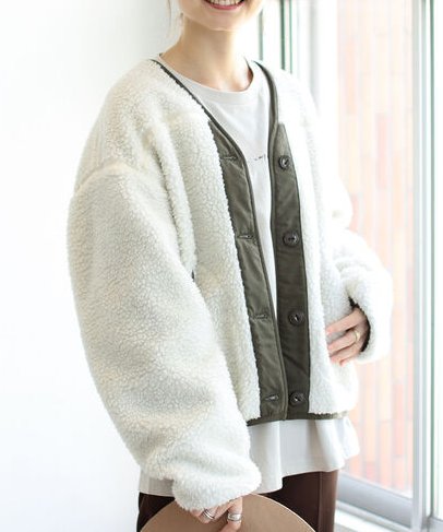 sorosoroneko's tweet image. ♦ #上白石萌音 衣装情報 #せっかくグルメ #せっかくグルメ大みそかsp ♦

放送中のバナナマンのせっかくグルメで上白石萌音さん着用のボアコート✨

リバーシブルで便利なブルゾンがsale￥5,775で買えます!!👗

＼詳細はこちらから!!／
spark-ginger.jp/fashion/televi…