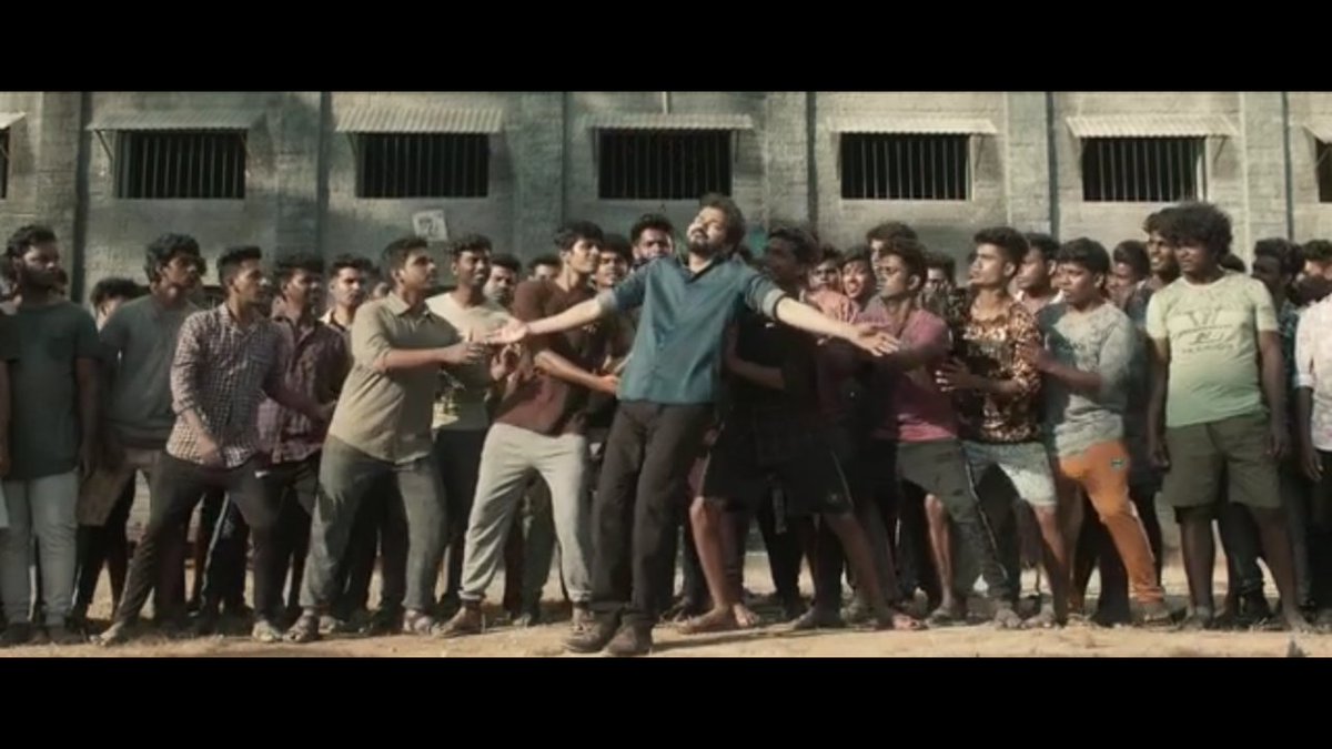 சரி அங்க போனா கதை ஆரம்பிக்கும்னு பாத்தா அங்க போயிம் நம்ம JD .படம் ஆரம்பச்சி ரொம்ப நேரம் ஆச்சு இன்னொரு பாட்டு போட்ட தான் Audienceக்கு போர் அடிக்காதுனு . Kutti story ன்ற பேர்ல மொக்க Storyய பாட்டா பாடுறாரு. (இந்த பாட்டெல்லாம் படத்து தேவையில்லாத ஆணி)