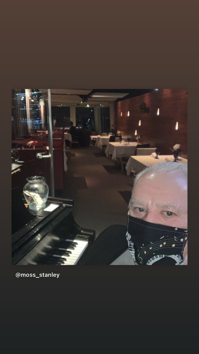 Tonight Moss at the piano at Pier W on the Gold Coast in Lakewood Ohio https://t.co/tlfUHIP3TL 6-00/9-00 great food , cool servers and social distancing. https://t.co/ARvHgdd9De