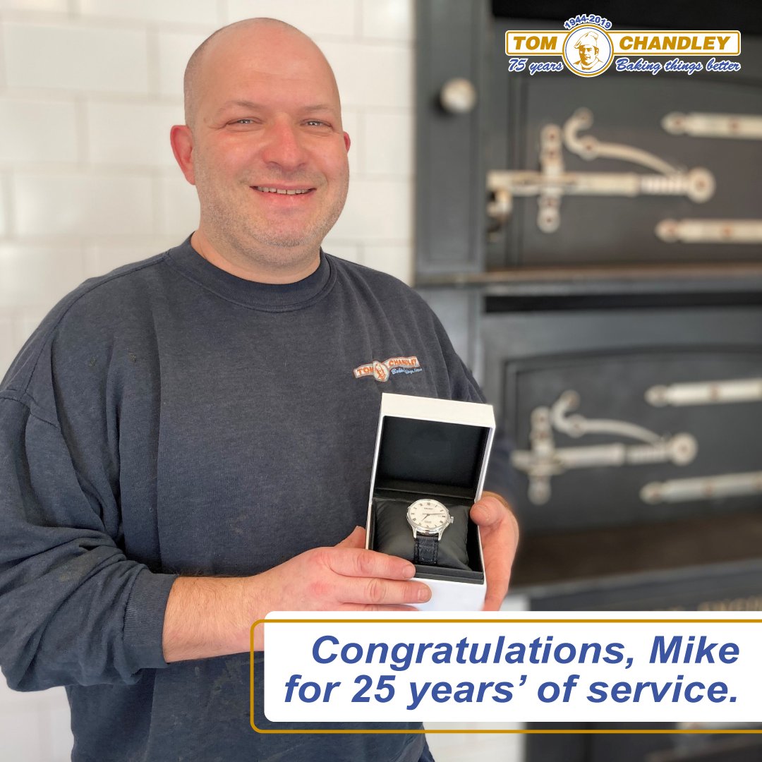 Chandleyovens_'s tweet photo. Mike Chandler, one of our installation team recently reached 25 yearsβ service! Congratulations Mike and hereβs to the next 25 years! #oven #ovens #install #bakeryequipment #bakeryoven #loyalemployee #installationteam #25yearsofservice https://t.co/CFLRQGf0MK