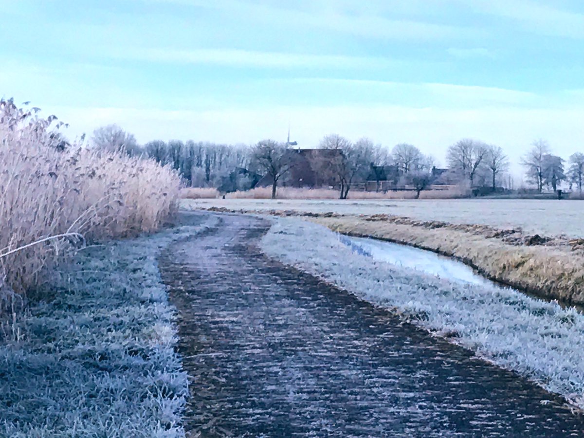 Warntille's tweet photo. Genieten van het winterweer!! 😍❄️ #Wommels #Fryslan #Marrekrite #FL40a https://t.co/3cRw5bRDxY