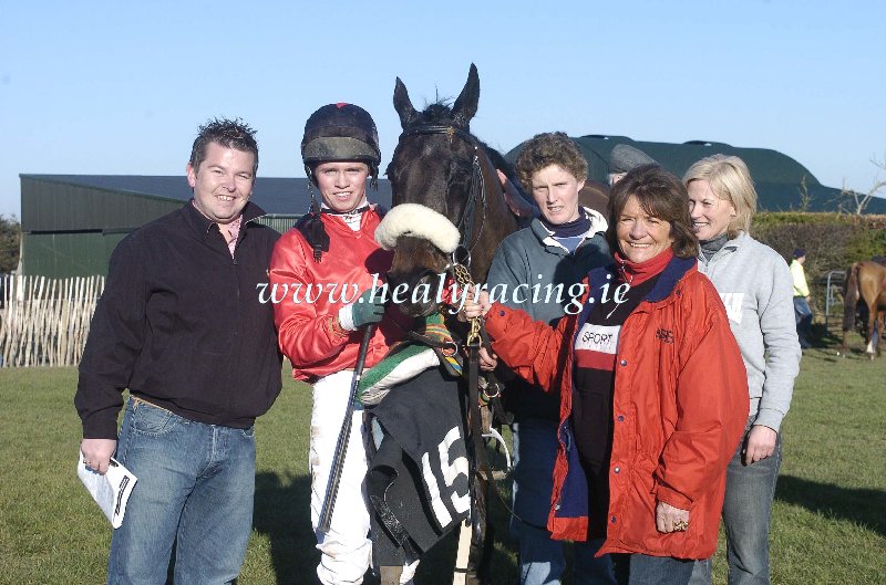 #fromthearchives  #15yearsold 
Ballon PTP  January 2006.
"Super Gale" and @AndrewDuff01 win for owners Anne Smurfit &amp; Michael Smurfit and trainer Denise Foster.
(c)healyracing.ie