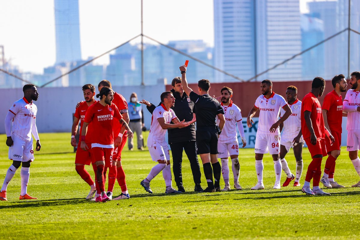 Samsunspor's tweet photo. Maçın fotoğrafı. https://t.co/JUJpqRF7mR