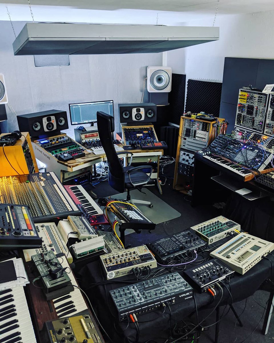 EveAudio's tweet photo. This month's most-read BeliEVEr story: #dj #producer Florian Meindl @florianmeindl #sc407 #ts112 #berlin @Riemann_Kollekt
https://t.co/7KqLHiH35E https://t.co/aZ2OXUTucO