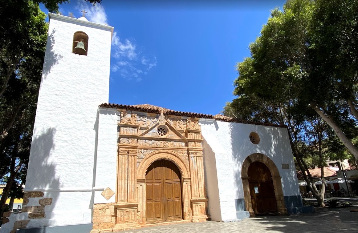  The conquest of Fuerteventura followed that of Lanzarote and the site of the oldest church (1410) can be found in Betancuria. But it’s Nuestra Señora de Regla in Pajara that catches the eye for its elaborate carved Aztec-inspired frontispiece.