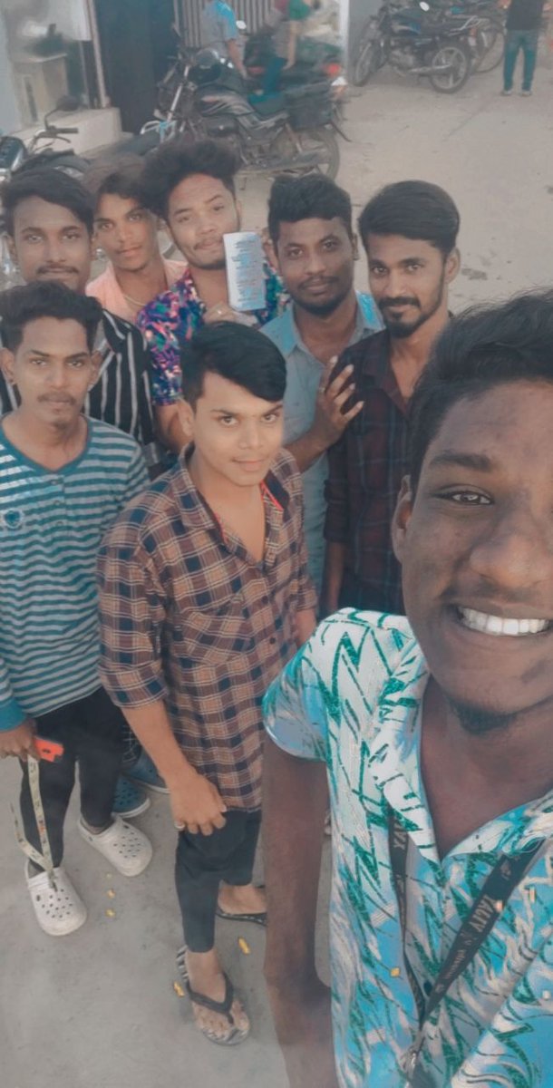 IdrishVijay's tweet image. நீங்க OTT la விட்டாலும் நாங்க எங்க தளபதி-ய SCREEN La தான் பார்ப்போம்.....😎💥📽️⚡ 

Count No.11 #MASTER 🤫👊🏻
#BlockBusterMaster