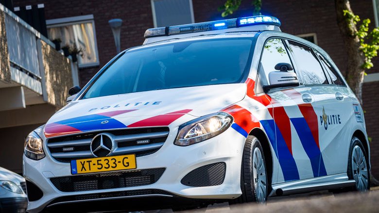 POL_Leeuwarden's tweet photo. #Wytgaard Op zondag 31/1 omstreeks 00.30 uur kwam de melding van geluidsoverlast vanuit een gebouw aan de Buorren. De zes aanwezige jeugdige personen kregen PV voor samenscholing. Ze werden gevorderd om in één rechte lijn naar huis te gaan. #PolLWD https://t.co/Wi7Wg3ipaJ