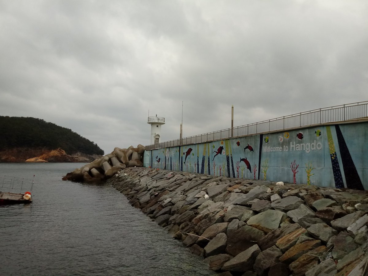 oops1945's tweet image. 인생은 흘러가는 것이 아니라
채워지는 것이다.
우리는 하루하루를
그냥 보내는 것이 아니라
내가 가진 무엇으로 채워가야 한다.

- 존 러스킨