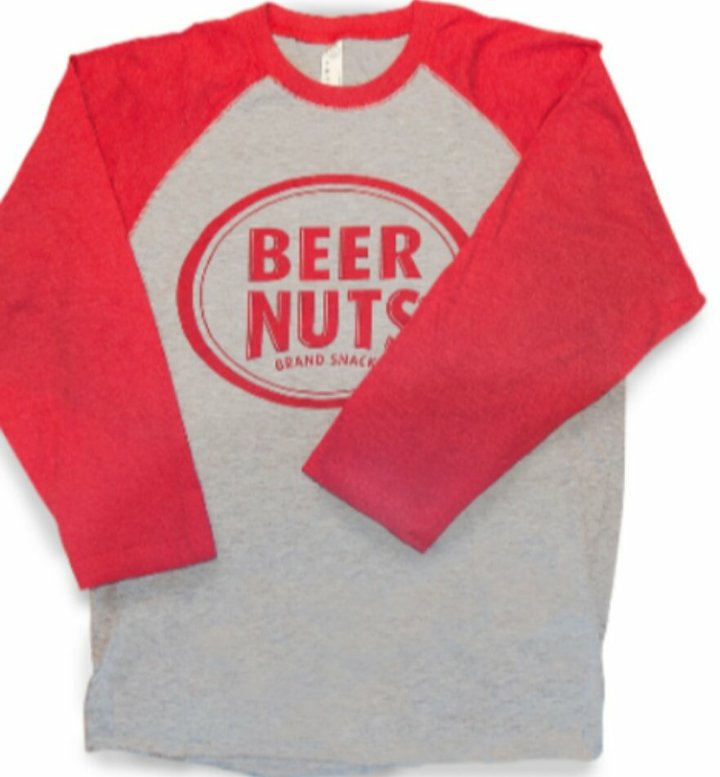 SaveSarahNow's tweet image. Hey Sarah, you want me to send you one of these to compliment your hat?