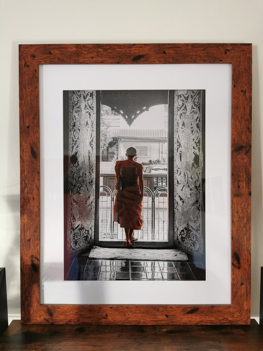 BoweTography's tweet photo. 2 more framed photos available from:

https://t.co/gZPqnqtqNQ

The 1st of a Buddhist monk in the Wat Chedi Luang temple in Chiang Mai, Thailand. The 2nd from Cod Beck in the UK

#Buddha #Buddhism #Mindfulness #Thailand #Monk #CodBeck #Woods #Forest #Etsy #EtsyPhotography #EtsyUK https://t.co/OREIKDSa9h
