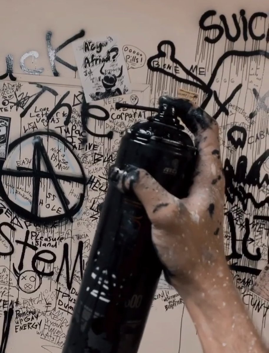 sean1hale's tweet image. Don’t think I could be working on a better project for me to creatively express myself with rn. #AssistantArtDirector #FirstFeature