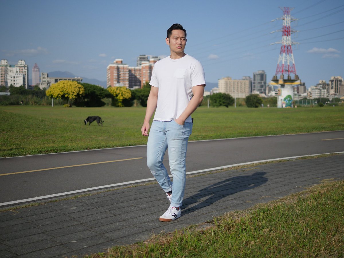 CscsJosh's tweet photo. 台北是個熱鬧且空間密集的城市，待久了有時需要到戶外走走、看看廣闊的景物，會有種心情放鬆、靜下心的感覺，但如果時間不夠不想跑太遠，那就到河堤吧，在這裡散步有一樣放鬆的效果，難得的好天氣就來曬曬太陽、散散步吧！

#攝影 #健身 #重訓 #肌肉 #減脂 #增肌 #健身房 #フィットネス #筋トレ https://t.co/KlPEWSvTtR