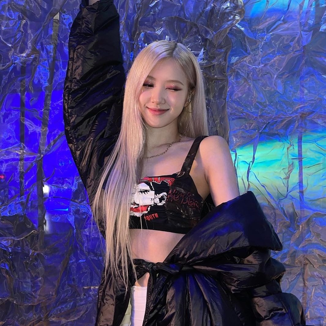 rosie tweet media