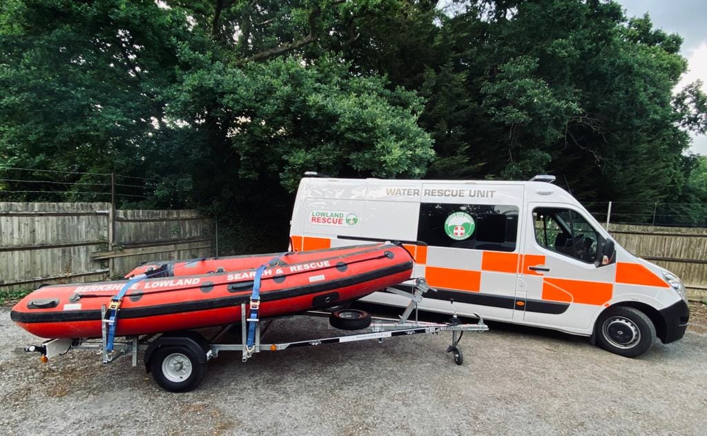 BLSAR's tweet photo. This morning our sonar team were requested by @WarkSAR  to assist in a search for a missing person near Rugby.
BLSAR are one of the only teams in the country to operate sonar which was purchased following a generous donation from the family of Daniel Williams.
#LowlandRescue https://t.co/CjbyezAKRl