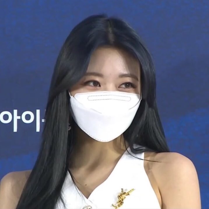 EtDMsnAVcAk3yvQ?format=jpg&name=900x900