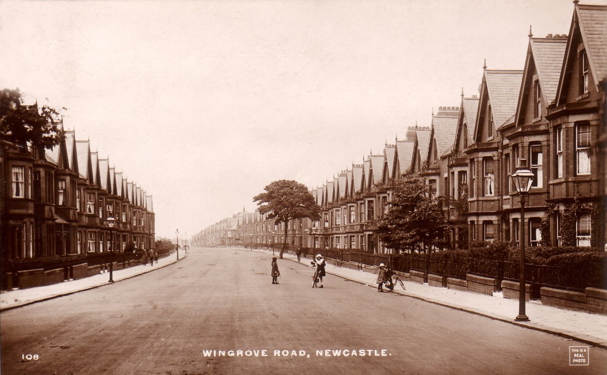 Summerhillbooks's tweet photo. Wingrove Road, Newcastle in the early 1900s. https://t.co/3Iv8maGdDo