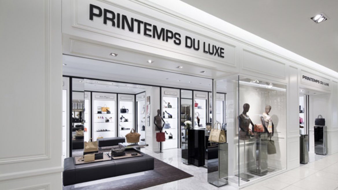 🛍 Le Printemps situé rue Nationale est sauvé par sa surface inférieure à 20 000m². Le magasin restera ouvert.