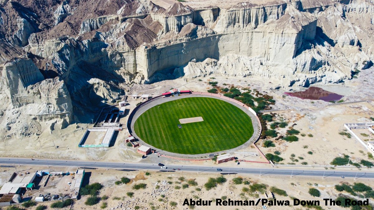 Venues don't get much more picturesque 😍

🏟️ Senator Muhammad Ishaq Baloch Cricket Stadium in Gwadar, Baluchistan

📸: Abdur Rehman/Palwa Down The Road
