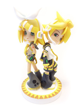 鏡音リン・レン】Kagamine Rin and Len: Pinky:st (Z Project+)(Garage