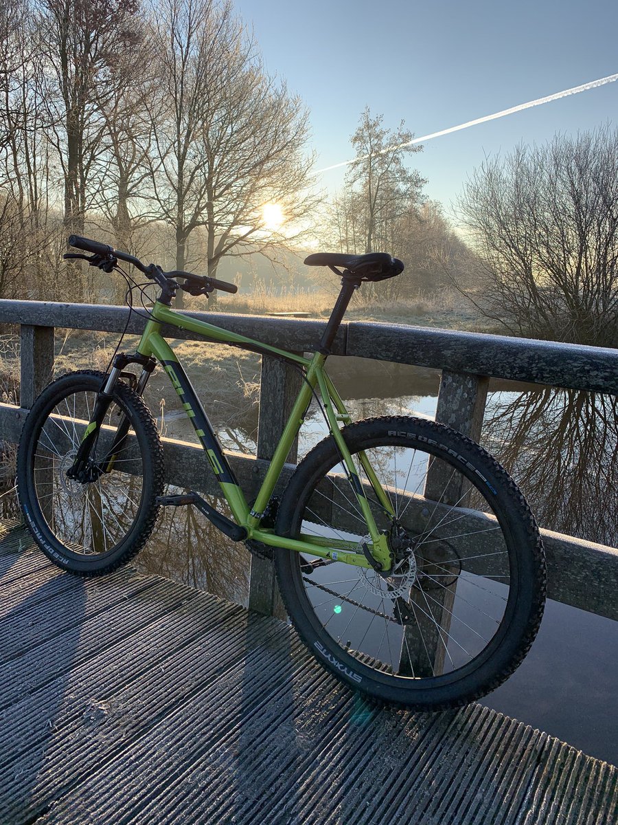 Prachtige wereld in en rondom <a href="/Heerenveen/">Gemeente Heerenveen</a> vanochtend. #EarlyBird