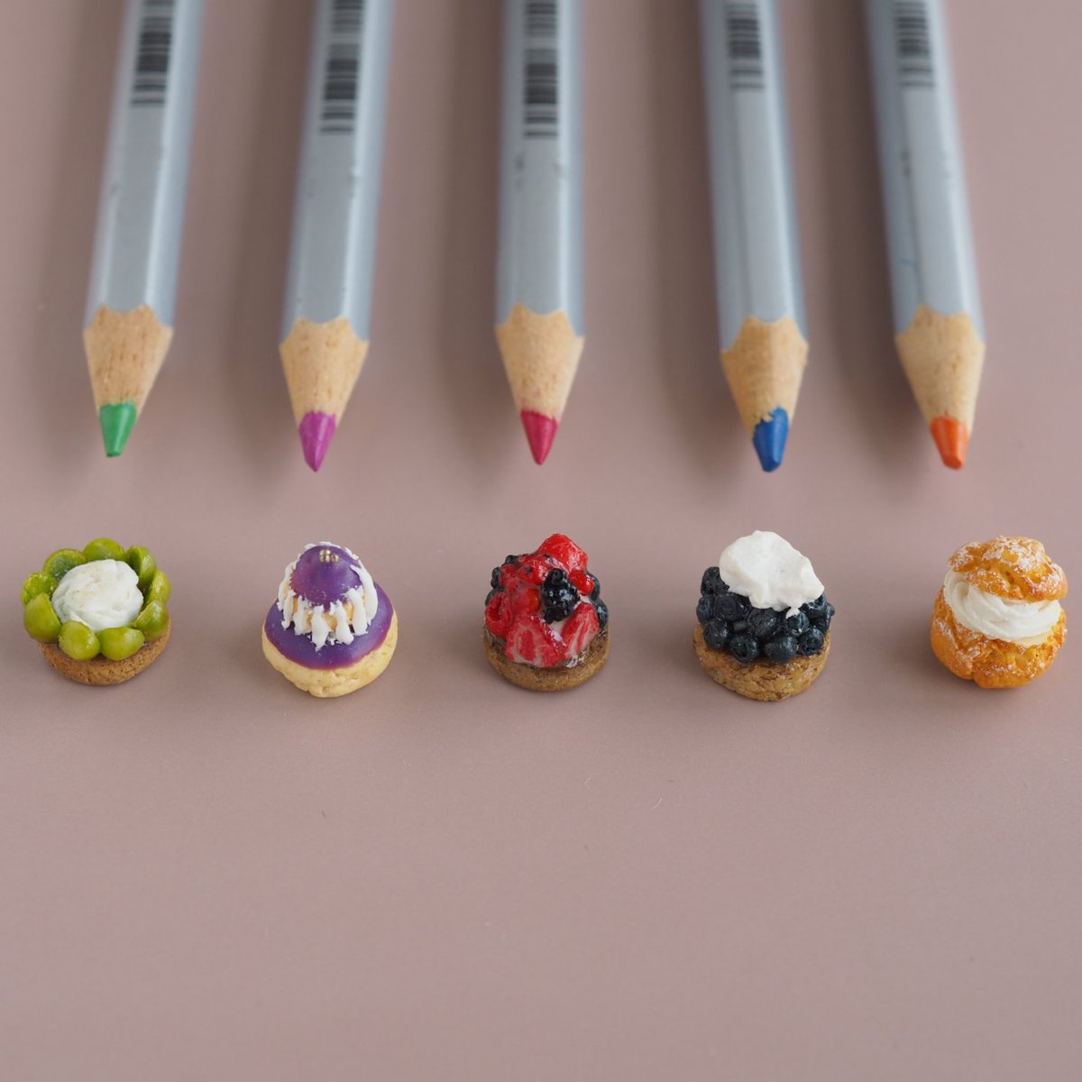 Misaki Miniature ミニチュア 色鉛筆シリーズです ミニチュア スイーツ ハンドメイド