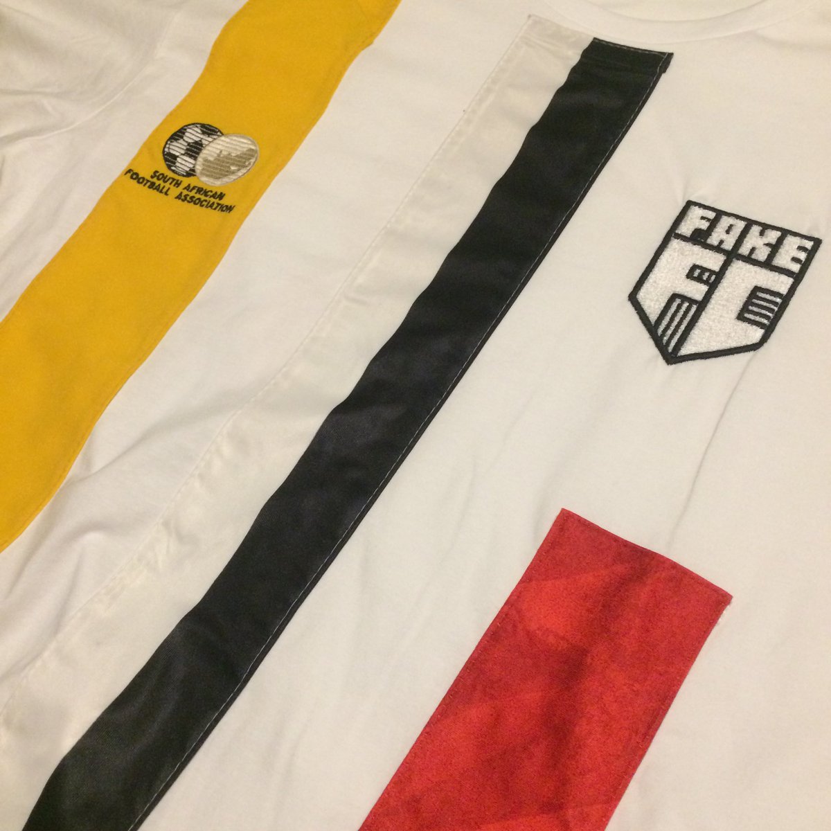 footballkitbox's tweet photo. @circa88football #FakeFC https://t.co/g8hdCtFvhw