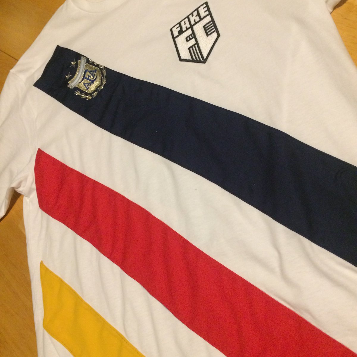 footballkitbox's tweet photo. @circa88football #FakeFC https://t.co/g8hdCtFvhw