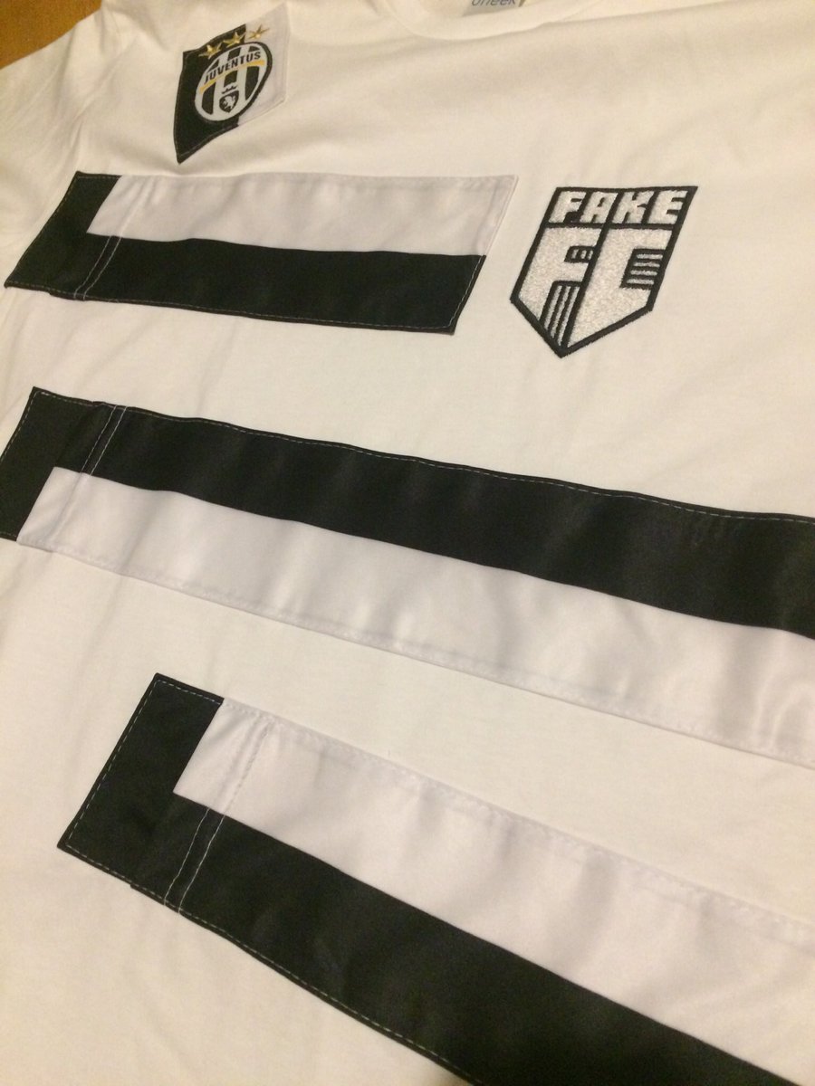 footballkitbox's tweet photo. @circa88football #FakeFC https://t.co/g8hdCtFvhw