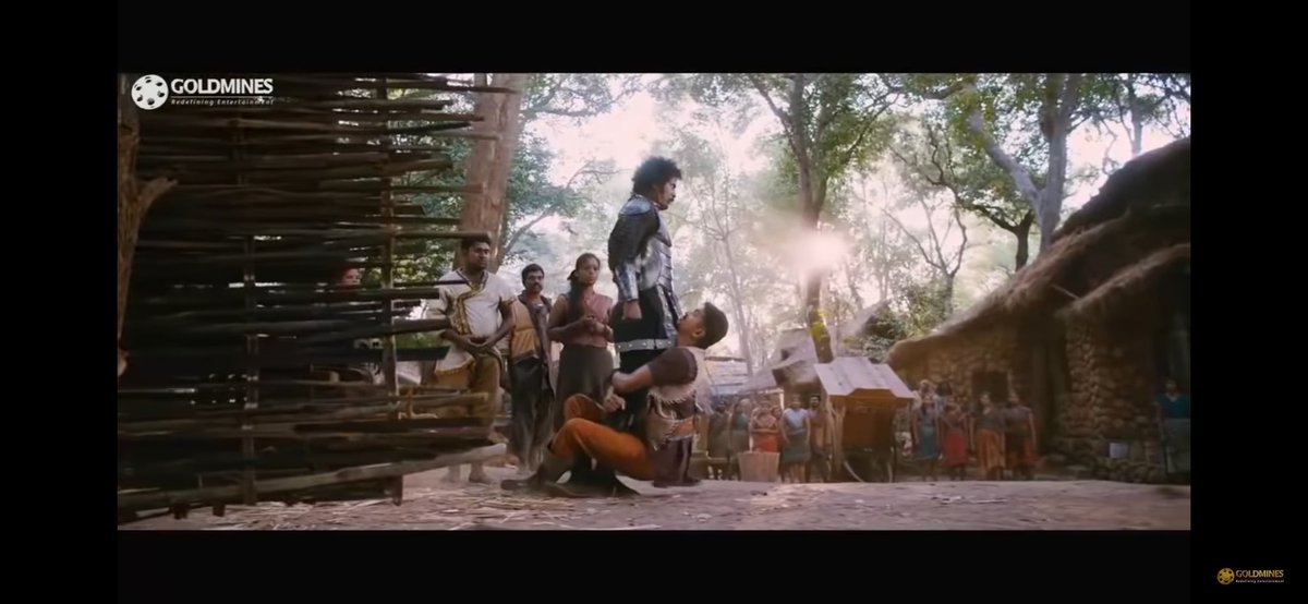 5 moments when the Star  #Vijay doesnt need to do this, but he did !A thread 1.  #Puli -  #Vijay holding one of the Vedalams leg after the introduction scene.. Though it is funny, could see many fans felt discomfort for this scene