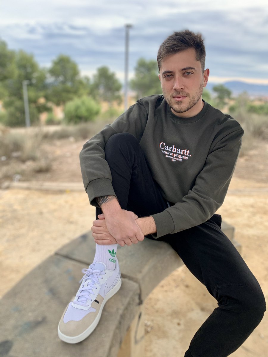 Hola, he sacado tema nuevo. Se llama #OsHabéisConvertidoEnLeyenda 🚀 Lo habéis escuchado ya?? 👇👇

open.spotify.com/track/1VOSafha…