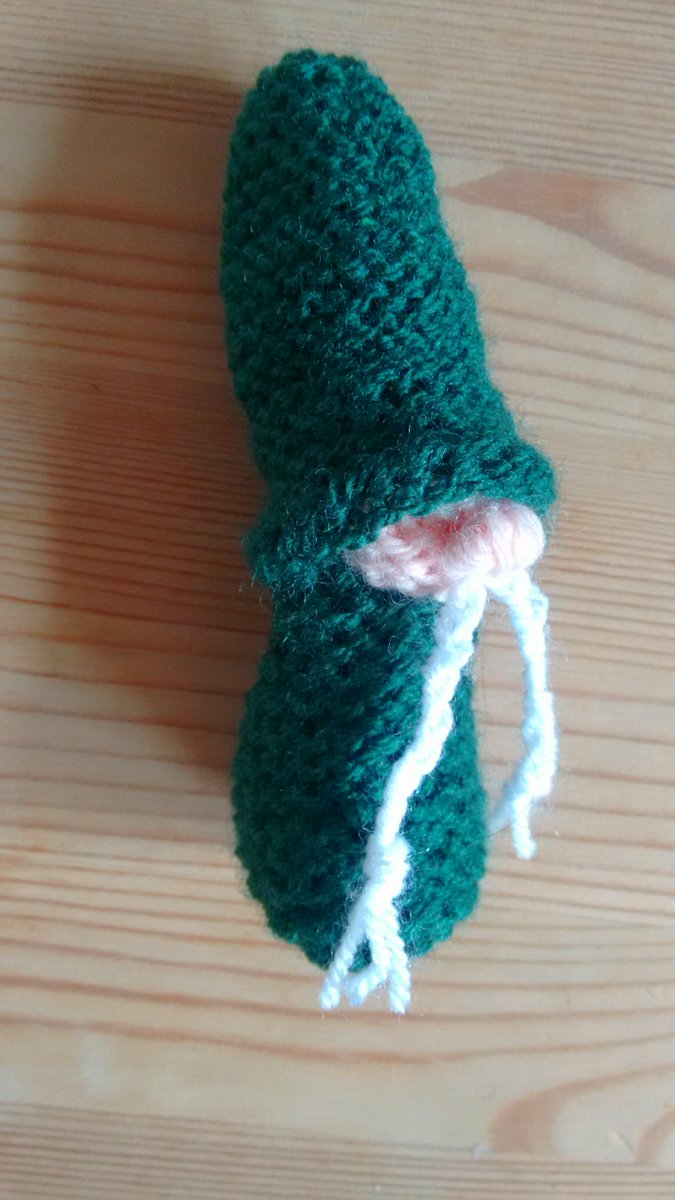 MaryBuried's tweet photo. Had fun #knitting &amp; #stitching this own pattern #gonk the last few https://t.co/PAMaCBdBti for #sale if anyone is interested.Approx 14cm.Will do other shapes too! @LizJonesGoddess  @Letsknitmag @KnittingDaily @SimplyKnitMag @Fishermans_UK @AmyBeckwith https://t.co/guRRebpH1z