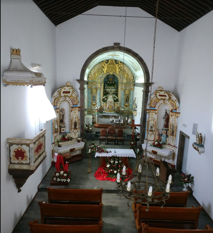  It’s fitting that the smallest island, Corvo, should have a dinky church. This is the latest incarnation, after previous versions were destroyed by pirates (1632) and fire (1932). The church is just a stone’s throw from the port and airstrip so no excuses for not visiting.