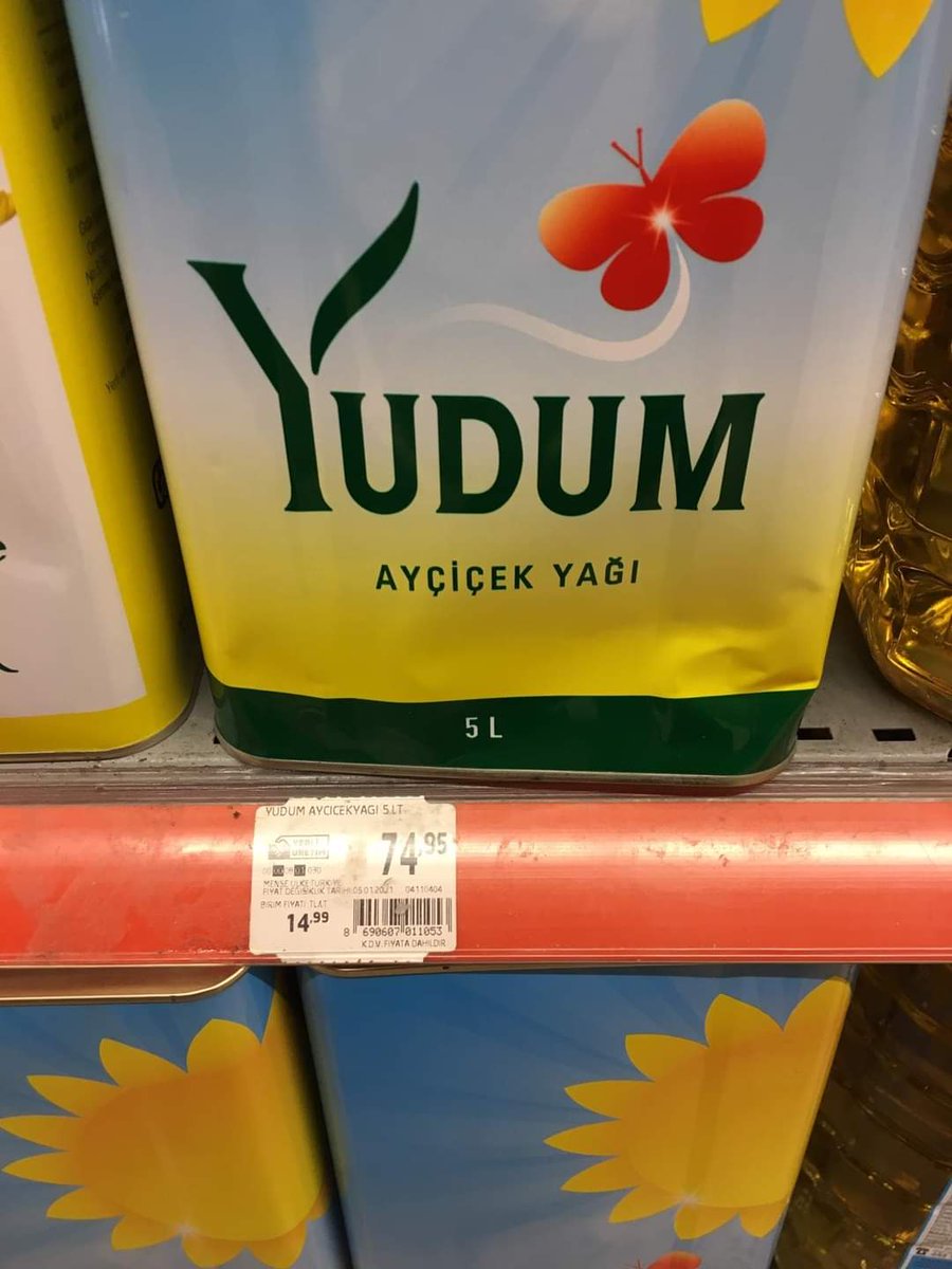 Deliturku1's tweet photo. #cicekyagi #yag 5 günde bir neye istinaden zam oluyor hani denetleme vardi ?Başkanım milletvekilleri hepiniz neredesiniz 1 kg.mandalina 6 TL. Peynir 40 TL. Nedir bu Allah aşkına????#cumhurittifakı #CumhurbaskanıErdoğan başkanım https://t.co/pd57ceed5y