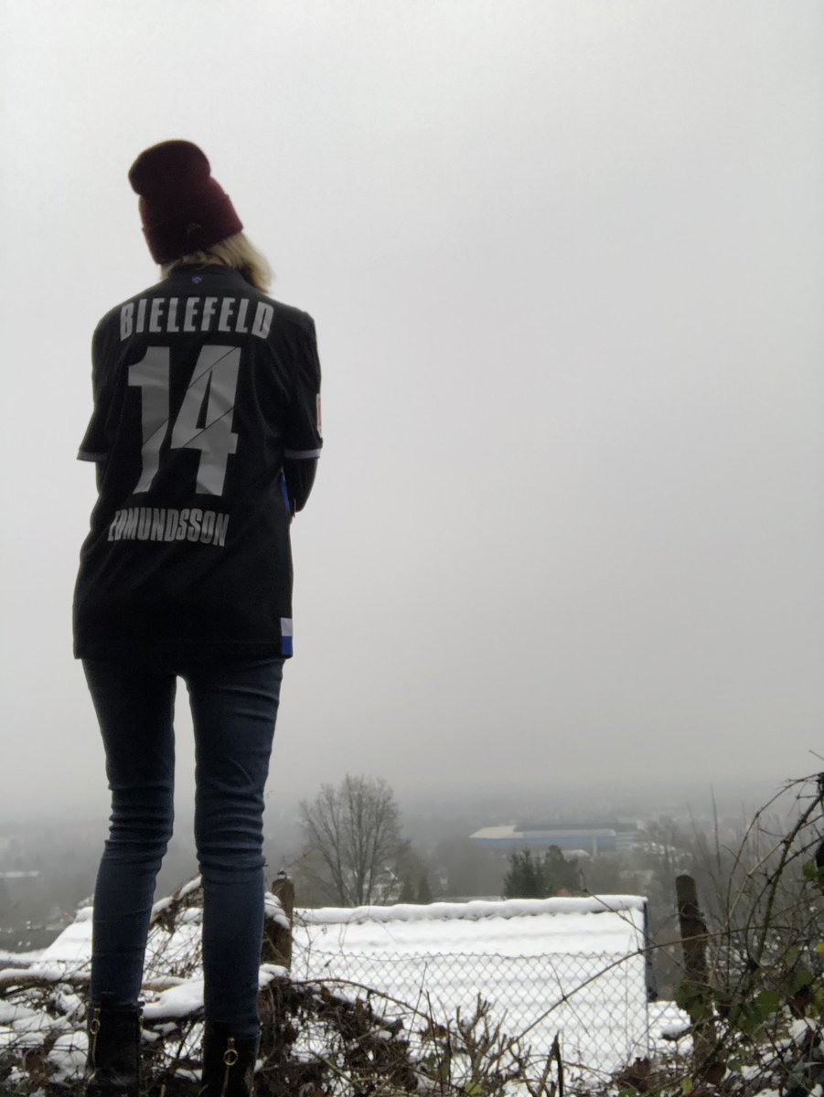 Sarah2402Sarah's tweet photo. ⚫️⚪️🔵forever your fan. no matter if you play. no matter where you play. keep your head up, Eddy! #EddyMania #arminiabielefeld #standbehindyou #schücoarena #stadium https://t.co/E2Z00KPU4C
