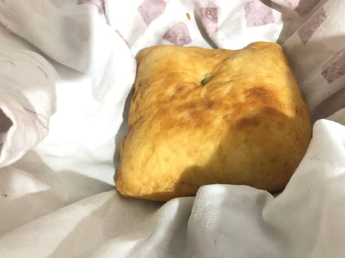 JojoSekri's tweet image. JoJoCookingMagic Homemade African Vetkoek  / Fried dough bread 
JojoCookingMagic Recipe
 #tunapockets #stuffedbread #naturalspices #fatcake #spices #herbs #naturalingredients #africandish #noaddictives #nomsg #baking #foodie #ownrecipe #familyrecipe 
@jojosekri @jojocookingmagic