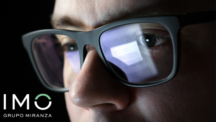 imogrupomiranza's tweet photo. Si #teletrabajas 🖥, te recomendamos hacer descansos visuales y usar lágrimas artificiales para proteger y mantener correctamente hidratada la superficie ocular. #IMOTeCuida #SaludOcular https://t.co/HWLGFJBzJd