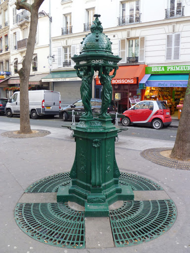 Incidentally, fresh water supply to Paris is another amazing story, which warrants its own thread. In the meantime enjoy these Wallace Fountains supplying clean, free, drinking water to Parisians every day.