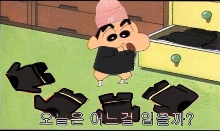 jhyuns214's tweet photo. @NCT_OFFICIAL_JP Jaehyun choosing his outfit for his relay cam: https://t.co/KHdGAlnhlf