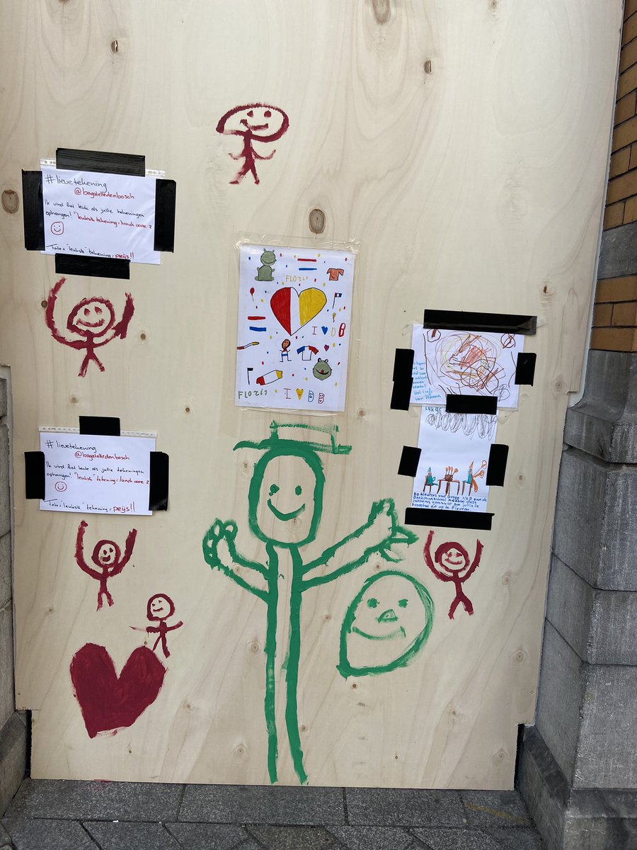 Anitavcrey's tweet photo. Trots op de saamhorig en veerkrachtig van @shertogenbosch #usingwallstobuildbridges @Kingsofcolors https://t.co/iTLhwZcd6x