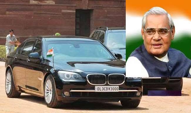 The final blow came from the government buyers in 2003. When the new PM Atal Ji opted for BMW over the Ambassador 1st time everAnd in 2014, Government decided to start buying other brand cars for its officers. Fighting with losses, Ambassador decided to shut down production15/