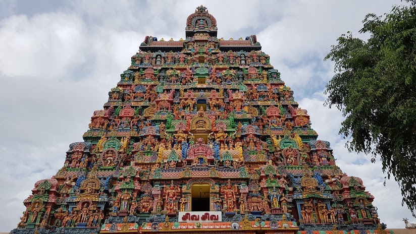 WATER ELEMENT- JAMBUKESHWARAR TEMPLE, Thiruvanaikaval, Trichy, Tamil Nadu.The Jambukeshwarar temple in Trichy depicts the water element. Here, lord Shiva is worshipped in the form of "Appu lingam" (water lingam).(9)