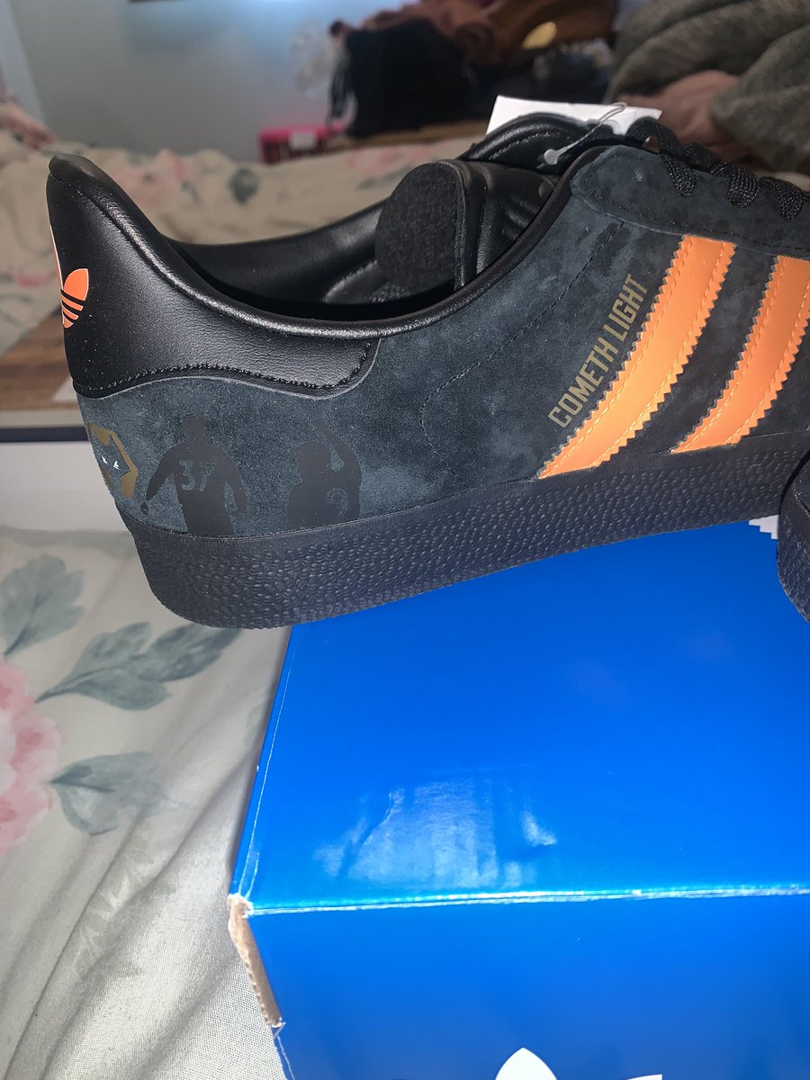 81wolf's tweet image. My wolves trainer designed by @DasslersCraft  thanks very much love them.. especially the engraved players @AdamaTrd37  @rubendsneves_  @Raul_Jimenez9  @Wolves