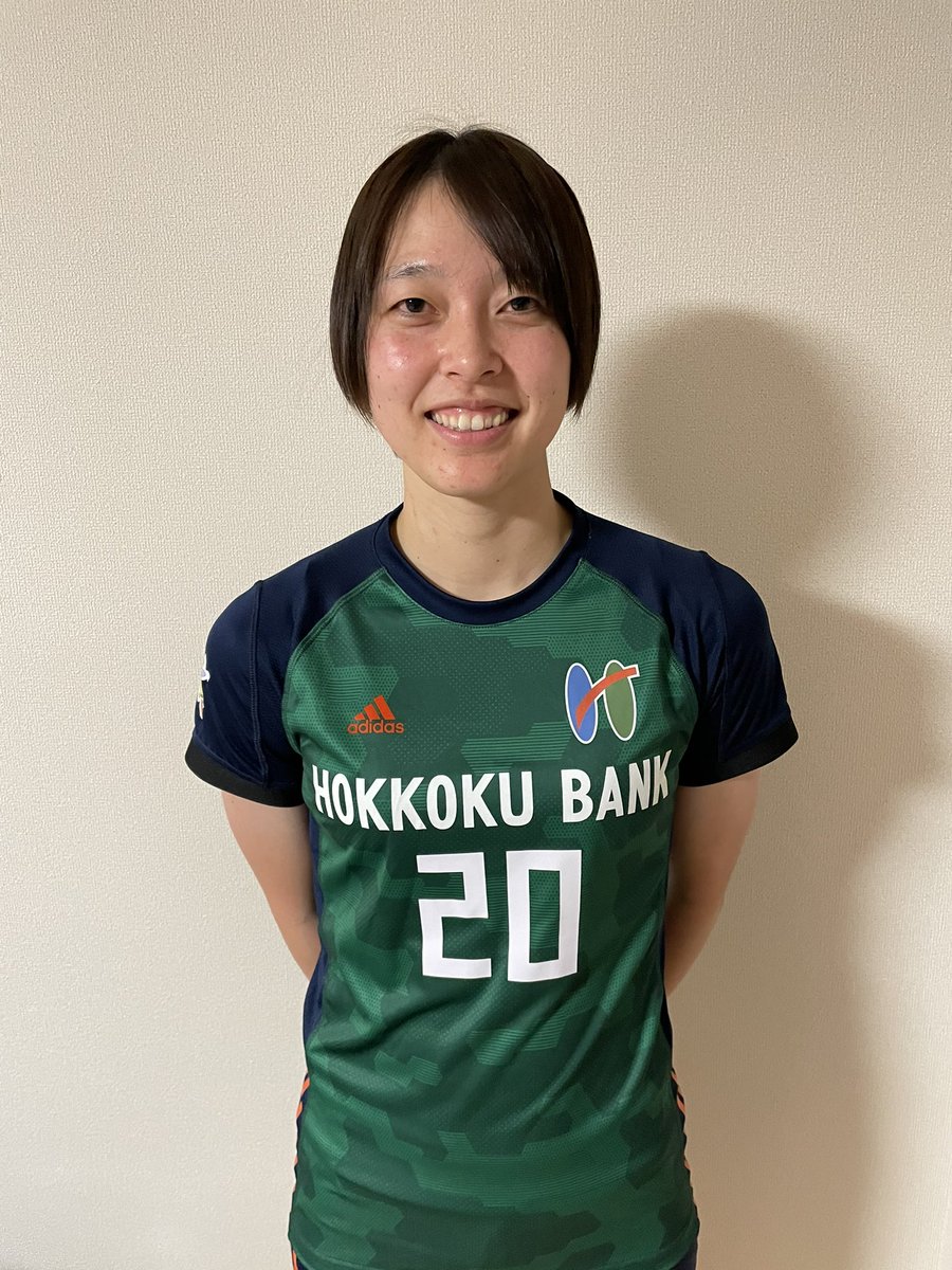 北國銀行ハニービーに新戦力が加わりました🐝

中山佳穂
出身校: 大阪体育大学
ポジション: フローター

［中山選手のコメント］
チームに勢いを与える存在になれるよう頑張ります‼️
よろしくお願いします😊

本日のHC名古屋戦でリーグ初得点を決めました☺️✨