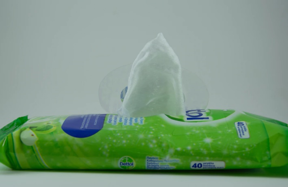 ShropRecycles's tweet photo. Wet Wipes - Baby wipes, cosmetic wipes, bathroom cleaning wipes and moist toilet tissues are not recyclable and are not flushable, either even though some labels say they are. They should always be placed in your rubbish bin. #whattodowith #notrecyclable https://t.co/KTmYphgvKO