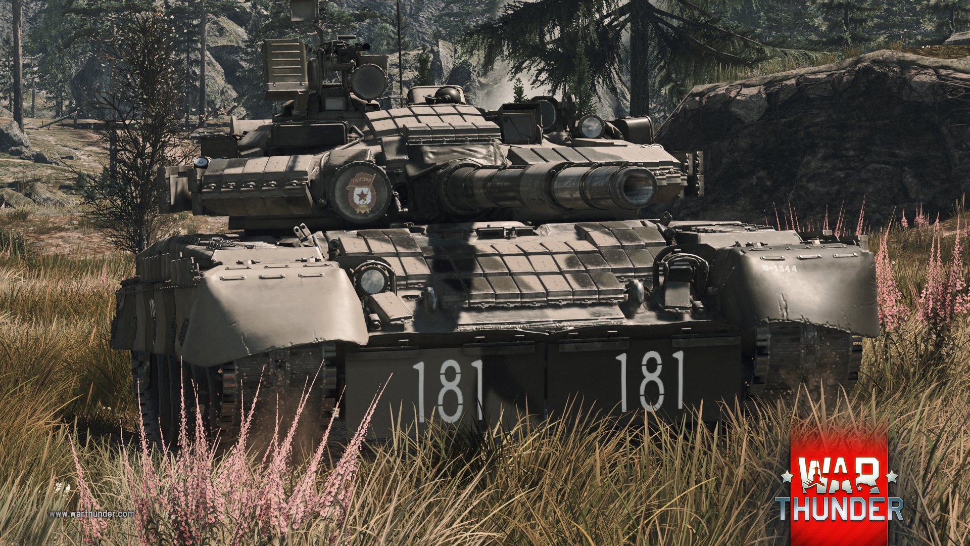 War Thunder on Twitter: "43 years ago, the T-80B made its first appearance.  The T-80 was the first MBT in the world to be powered by a turbine engine.  Compared to the