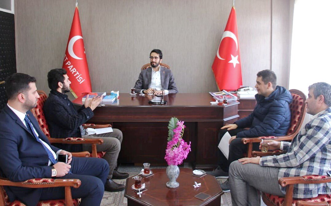 Konya Piktes Öğretmenleri Platformu ile Piktes öğretmenlerinin yaşamış olduğu mağduriyetler hakkında görüştük. Aktarmış oldukları önemli bilgiler için teşekkür ederim. Öğretmenlerimizin mağduriyetlerinin giderilmesi konusunda gerekli çalışmayı ve takibi yapacağız.